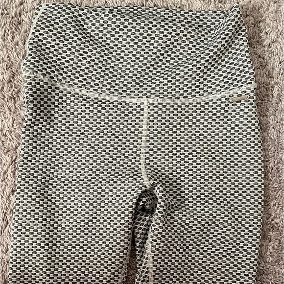 Scrunched butt leggings - Picture 7 of 7